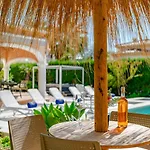 Coral - Grupo Turis Villa *